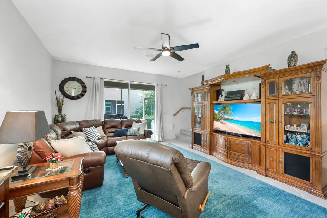 2942 Citrus St, Naples, FL 34120