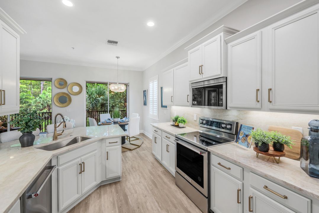 9520 Ironstone Terrace #202, Naples, FL 34120