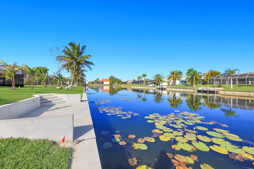 141 SE 21st St, Cape Coral, FL 33990