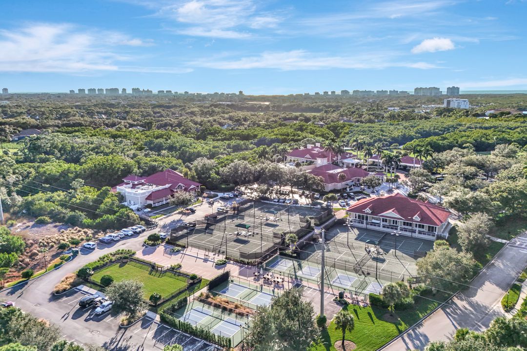 1252 Pocantico Ln, Naples, FL 34110