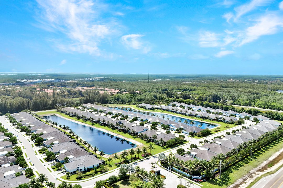2319 Marquesa Cir, Naples, FL 34112