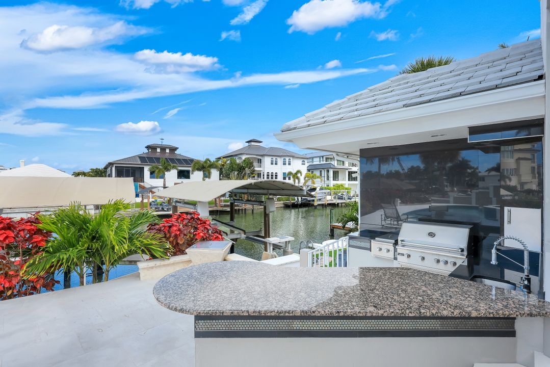 375 Germain Ave, Naples, FL 34108