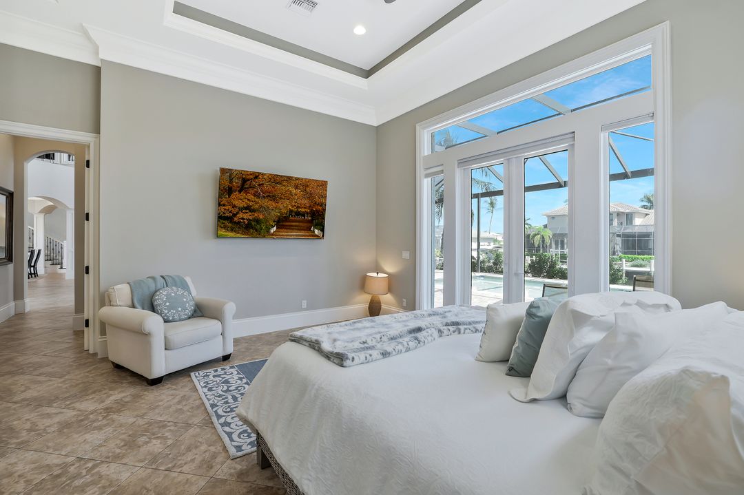 541 Taylor Ct, Marco Island, FL 34145