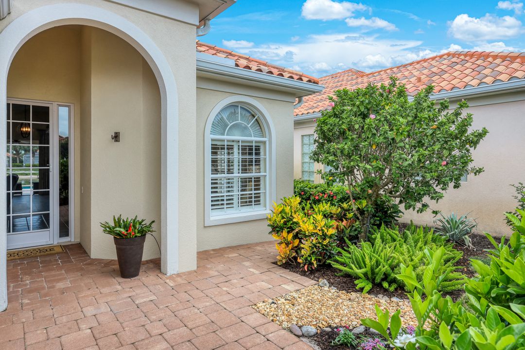 3232 Benicia Ct, Naples, FL 34109