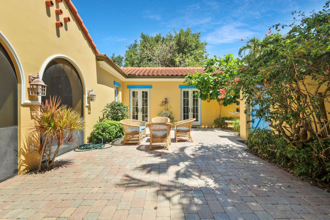 16167 Captiva Dr, Captiva, FL 33924