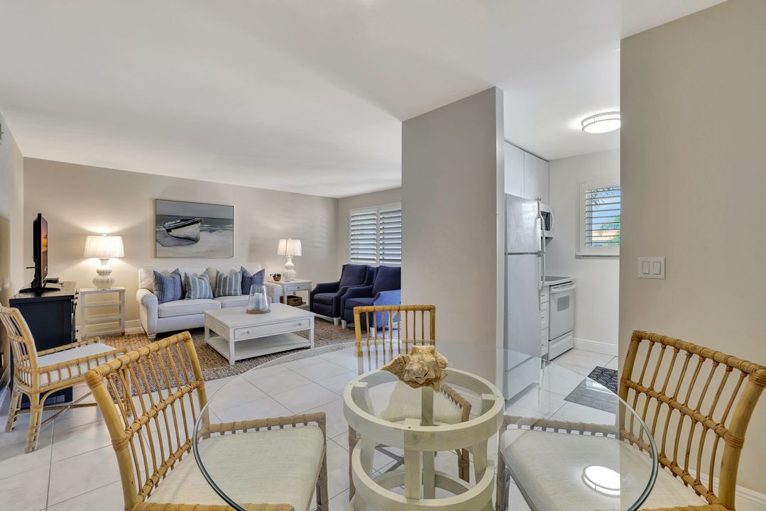 766 Central Ave #304, Naples, FL 34102