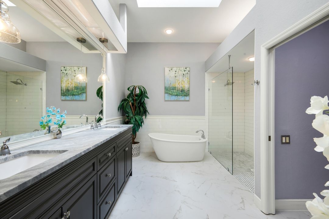 3033 Olde Cove Way, Naples, FL 34119