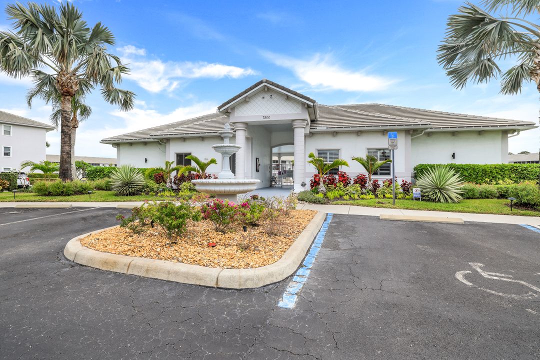 7818 Great Heron Way #104, Naples, FL 34104