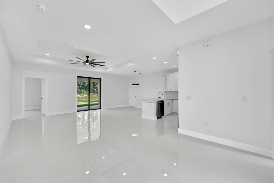 1137 Rahway St, Lehigh Acres, FL 33974