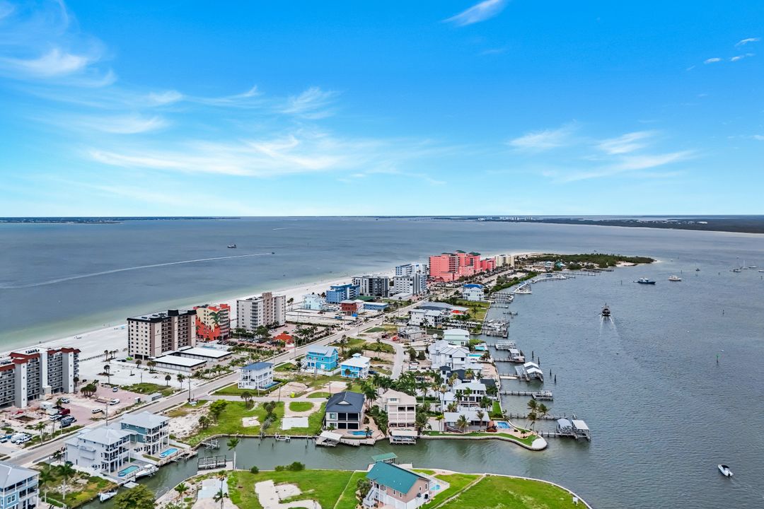 538 Estero Blvd #304, Fort Myers Beach, FL 33931
