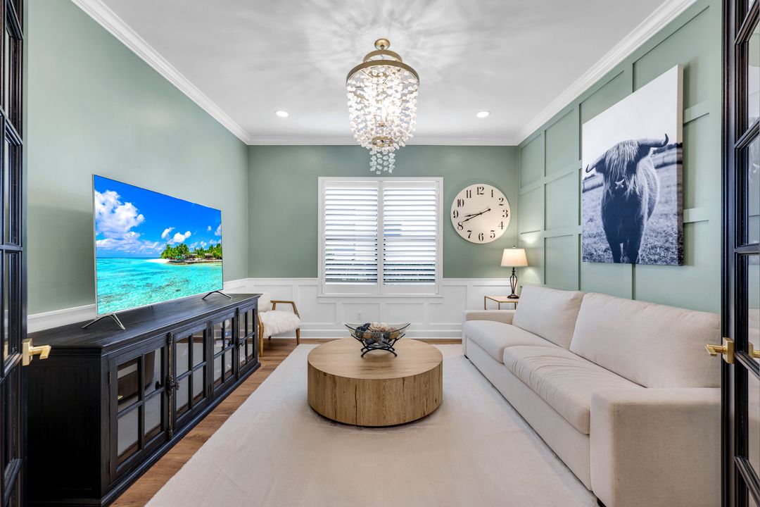 9223 Rialto Ln, Naples, FL 34119