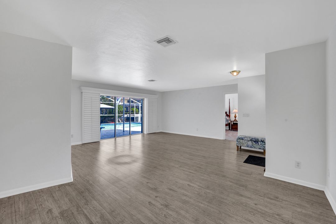 53 Madagascar Ct, Marco Island, FL 34145