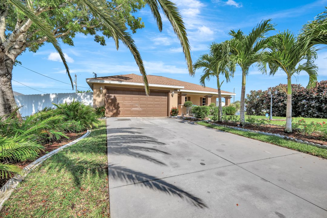 1206 NE 5th Ave, Cape Coral, FL 33909