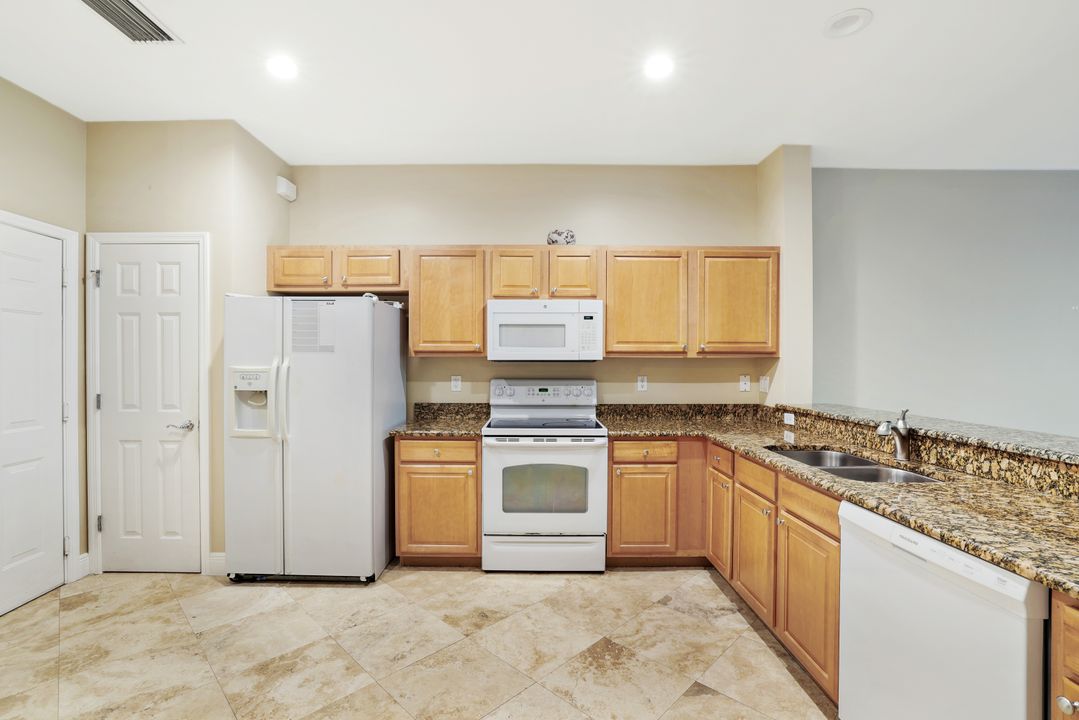 15715 Marcello Cir, Naples, FL 34110