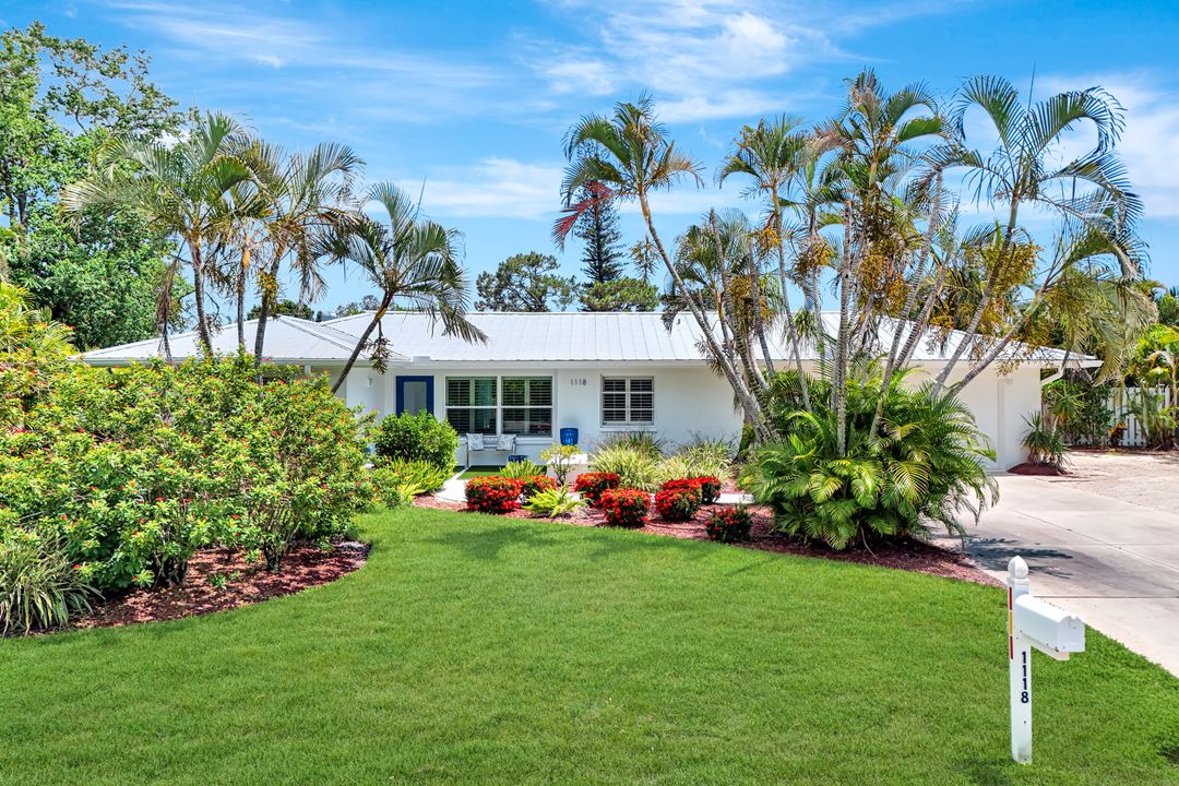 1118 Pompei Ln, Naples, FL 34103