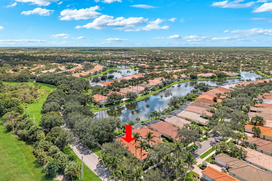 4402 Prescott Ln, Naples, FL 34119