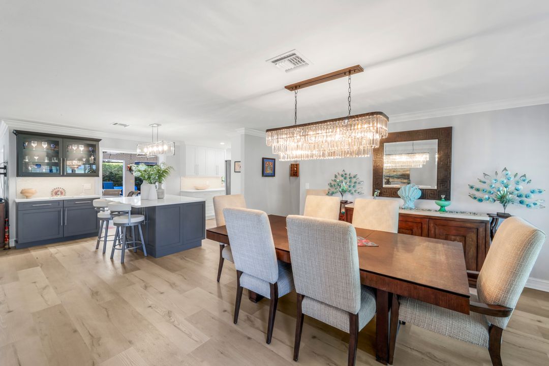 27984 Carl Cir, Bonita Springs, FL 34135