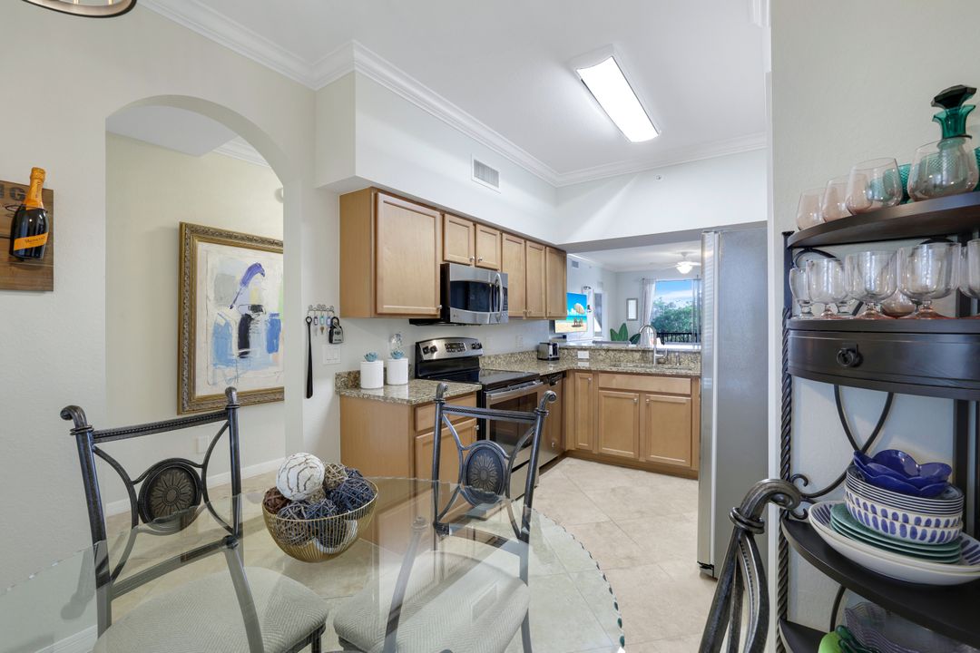 9735 Acqua Ct #625, Naples, FL 34113