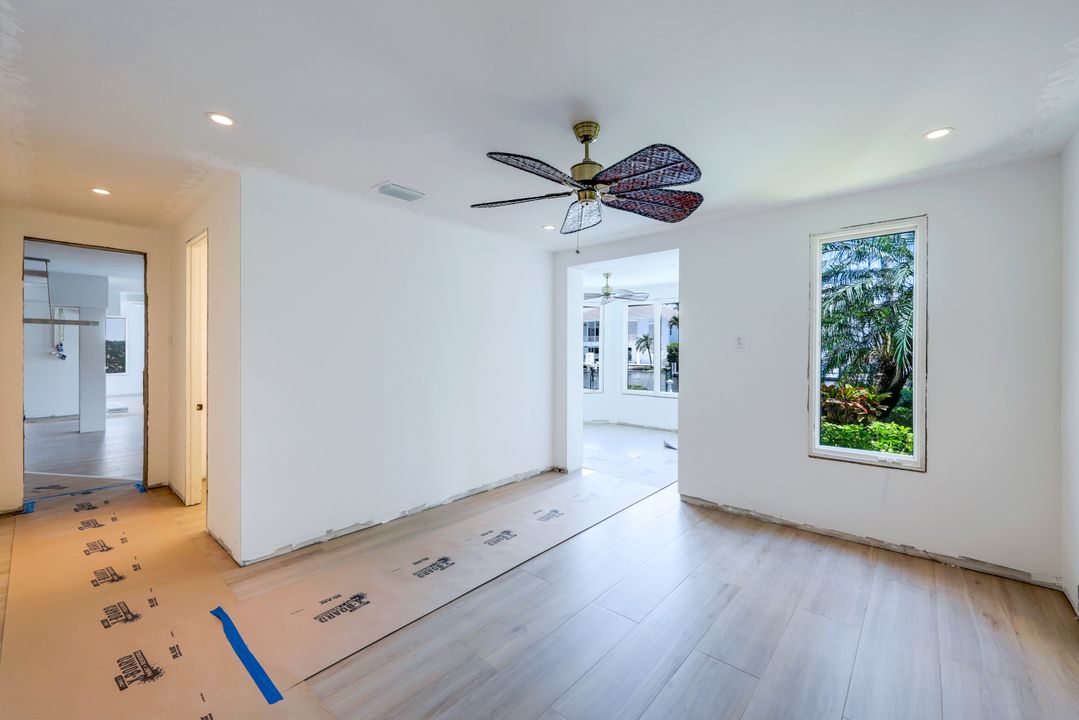 169 Conners Ave, Naples, FL 34108