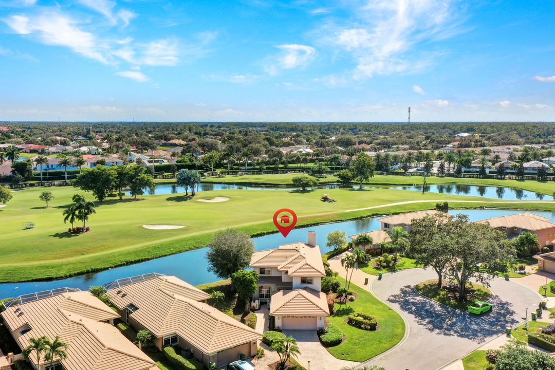 10339 Quail Crown Dr, Naples, FL 34119