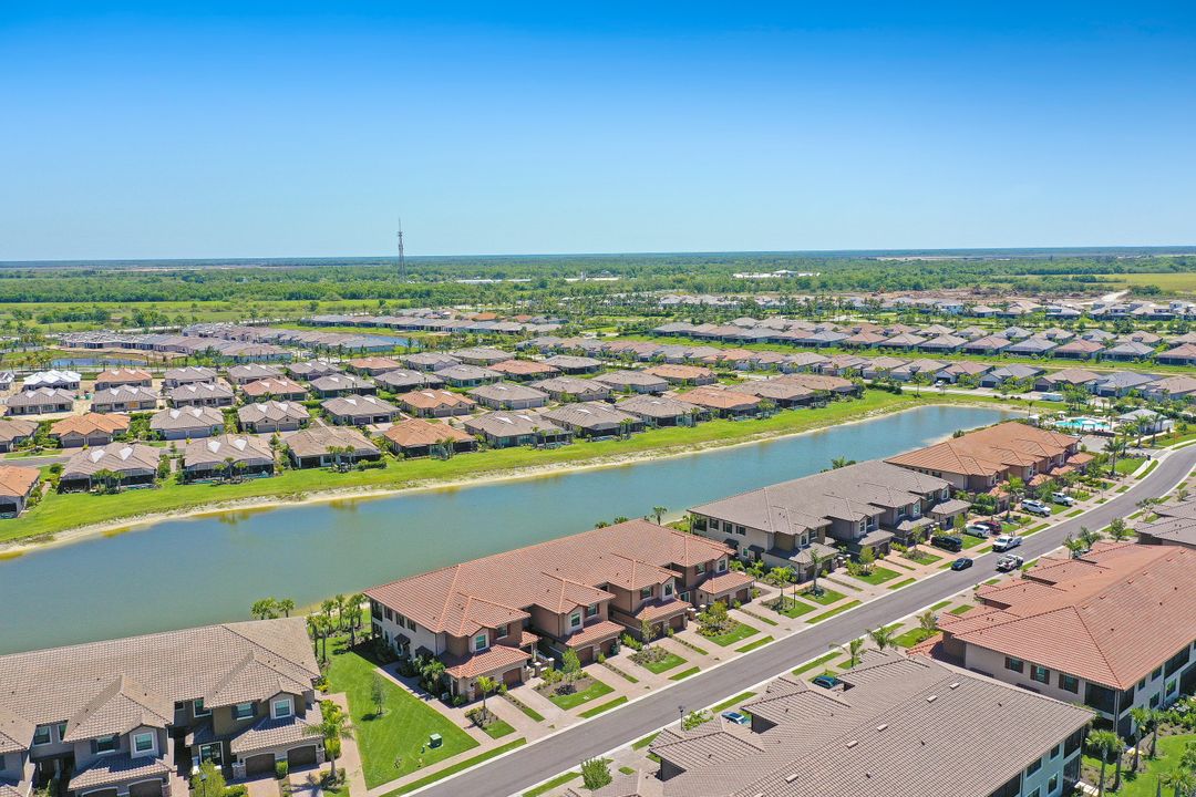 15248 Zeno Wy #204, Naples, FL 34114