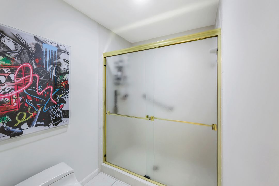 9790 Gulf Shore Dr #505, Naples, FL 34108
