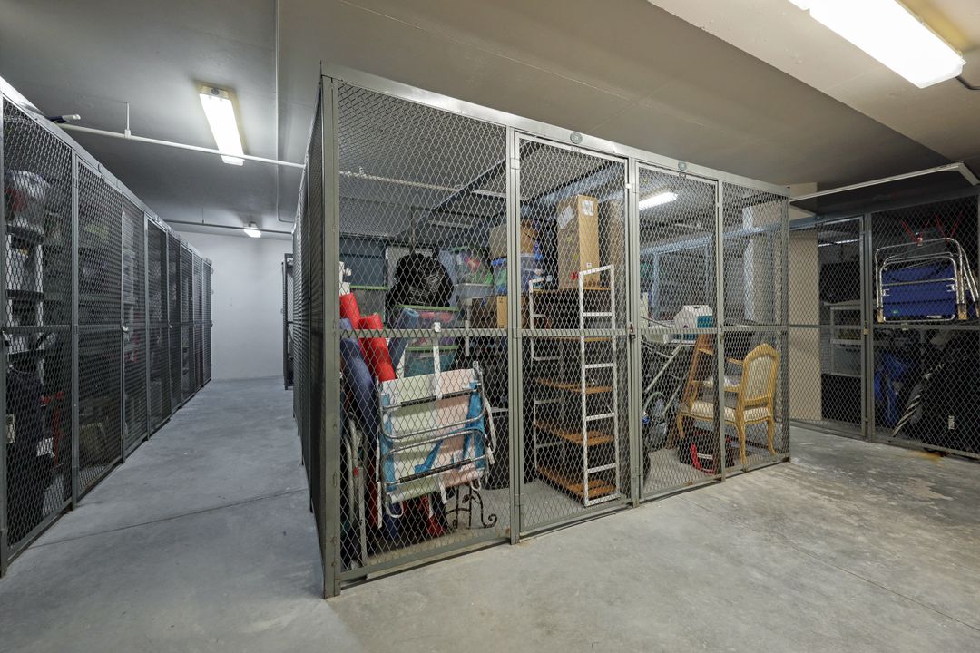 445 Cove Tower Dr #504, Naples, FL 34110