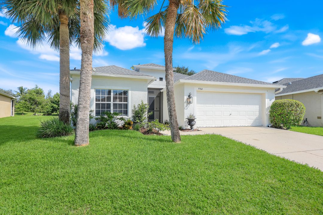 9764 Mendocino Dr, Fort Myers, FL 33919