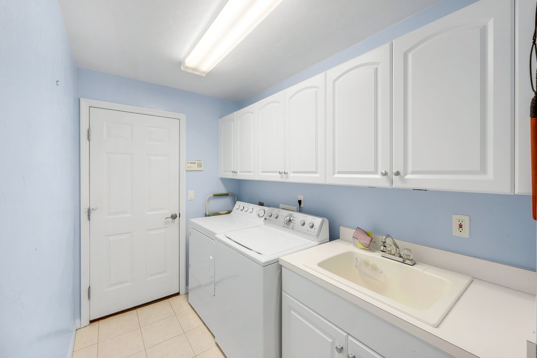 1201 Jardin Dr, Naples, FL 34104