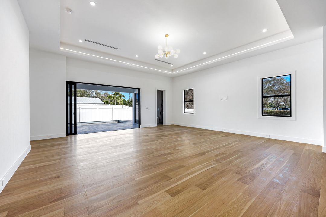 1381 Trail Terrace Dr, Naples, FL 34103