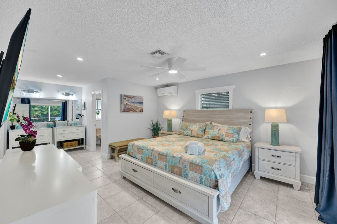 122 Palm River Blvd, Naples, FL 34110