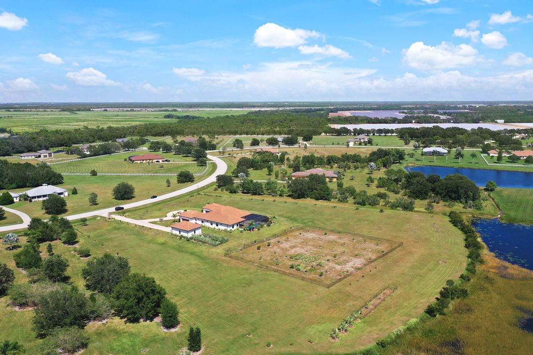 18015 Coyote Creek Ct, Parrish, FL 34219