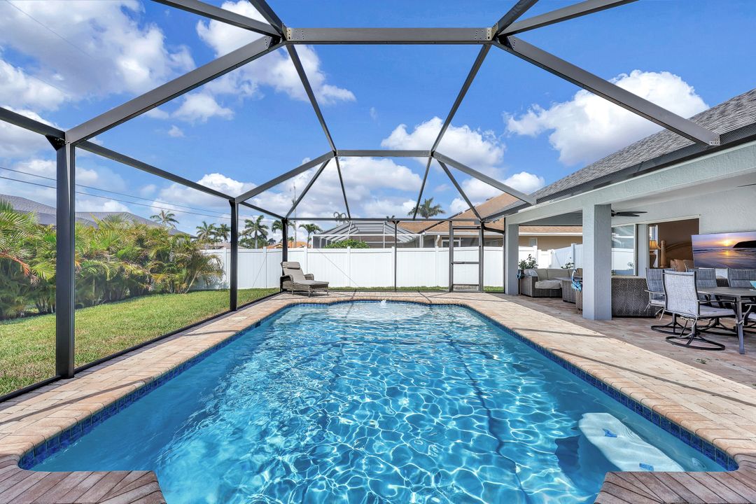 1918 Cape Coral Pkwy W, Cape Coral, FL 33914