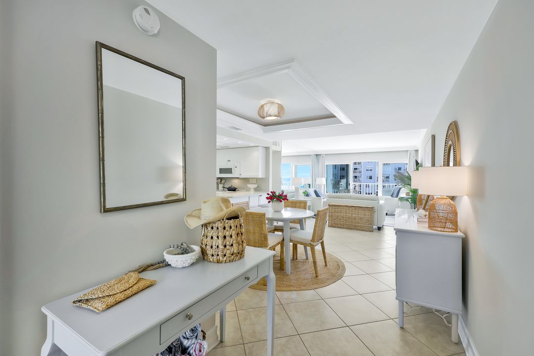 3443 Gulf Shore Blvd N #3044, Naples, FL 34103