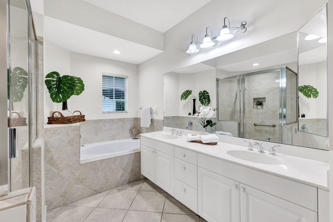 9261 Palmetto Ridge Dr  #102, Bonita Springs, FL 34135