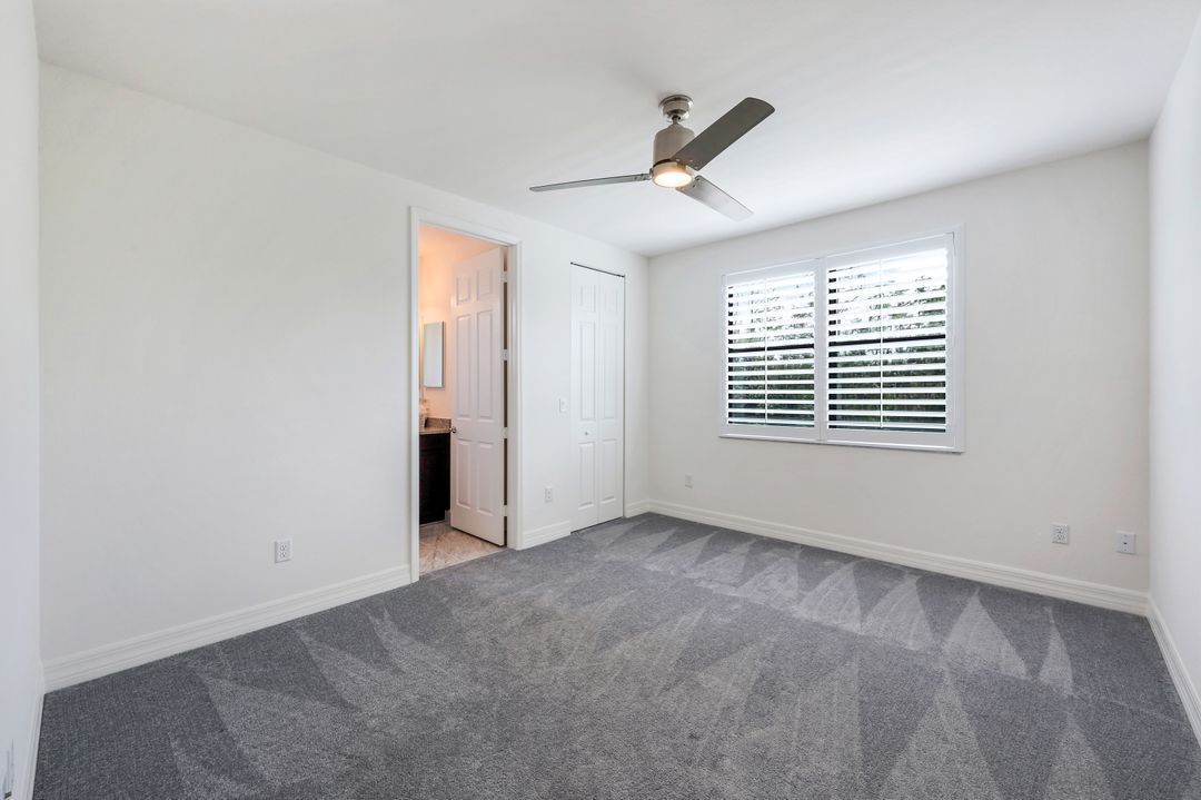 10059 Chesapeake Bay Dr, Fort Myers, FL 33913