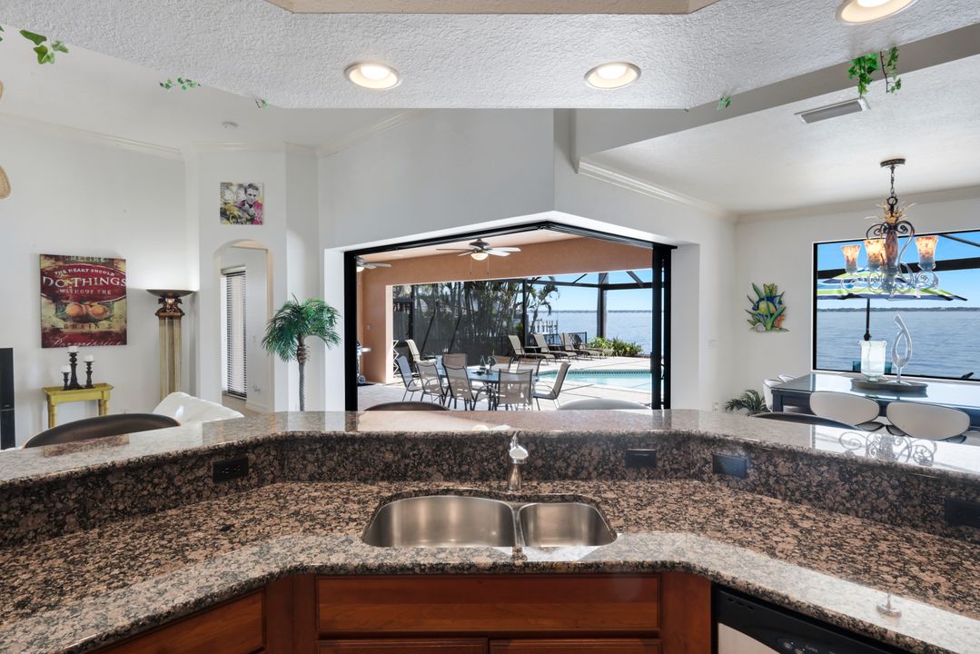 3115 SE 22nd Pl, Cape Coral, FL 33904