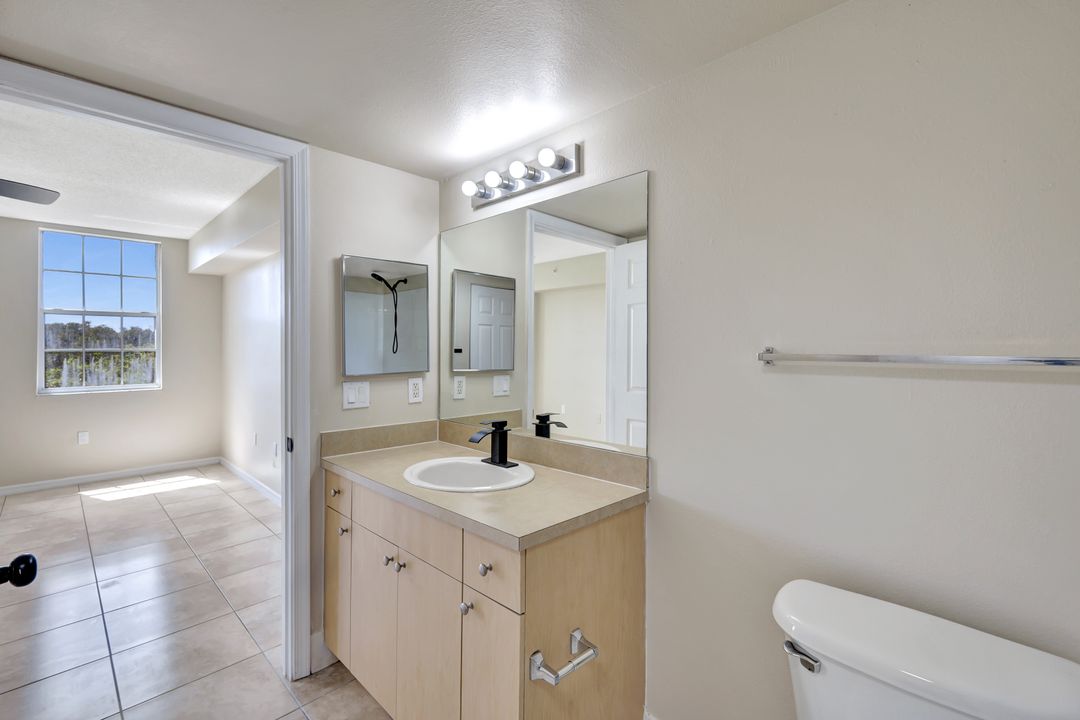 8675 River Homes Lane #4-206, Bonita Springs, FL 34135