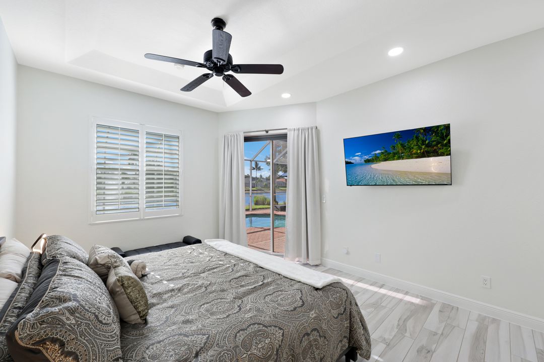 8700 Ibis Cove Cir, Naples, FL 34119