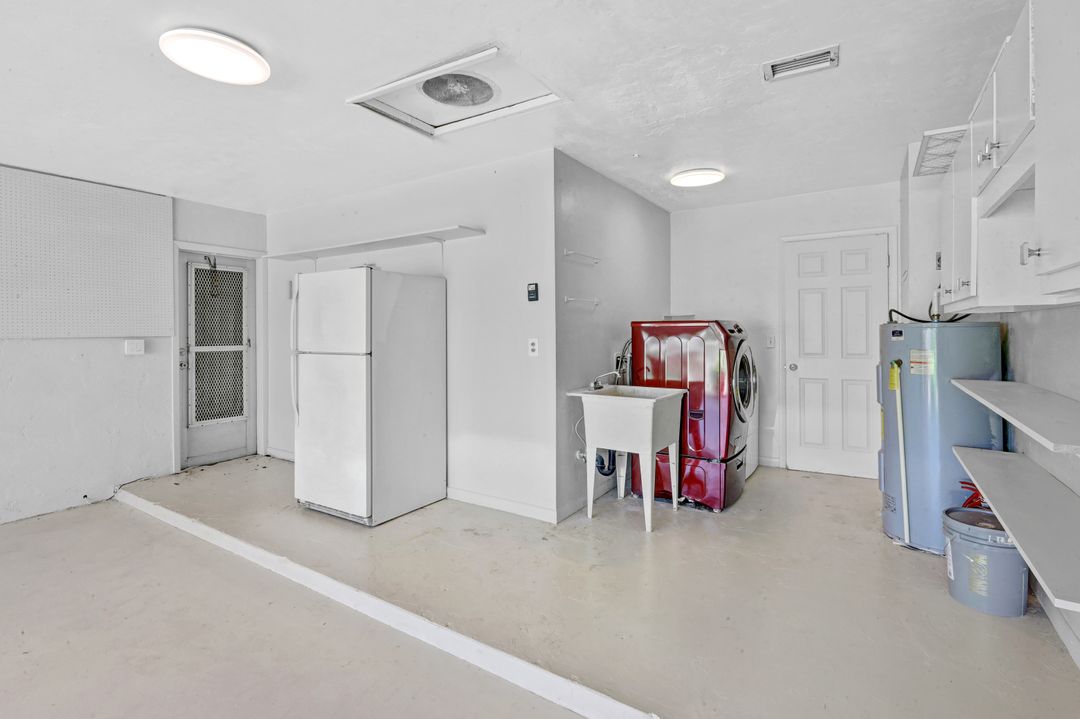 206 SE 46th Ter, Cape Coral, FL 33904