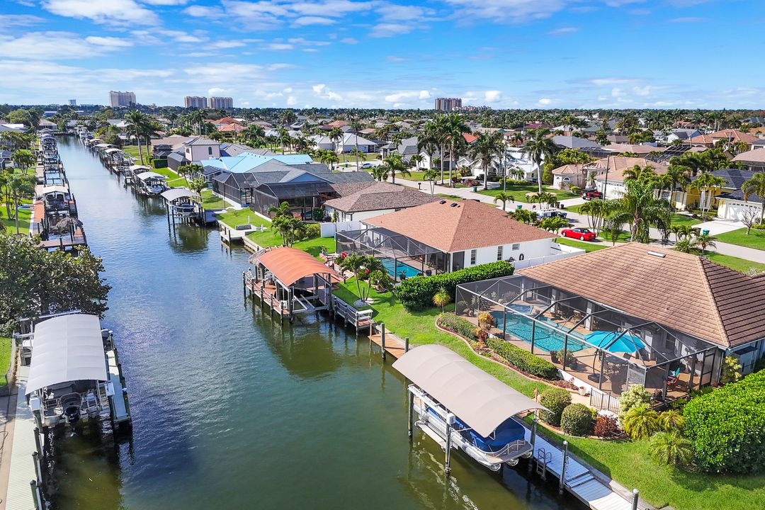 4913 SW 11th Ave, Cape Coral, FL 33914