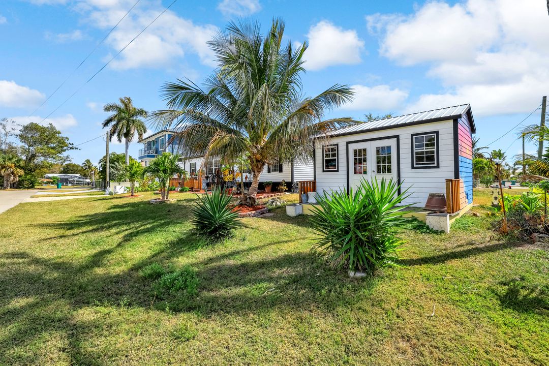 610 Sunset Dr, Marco Island, FL 34145