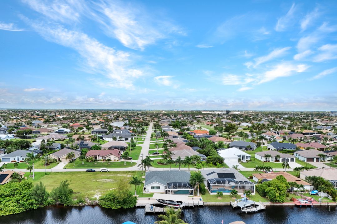 2310 SW 43rd Terrace, Cape Coral, FL 33914