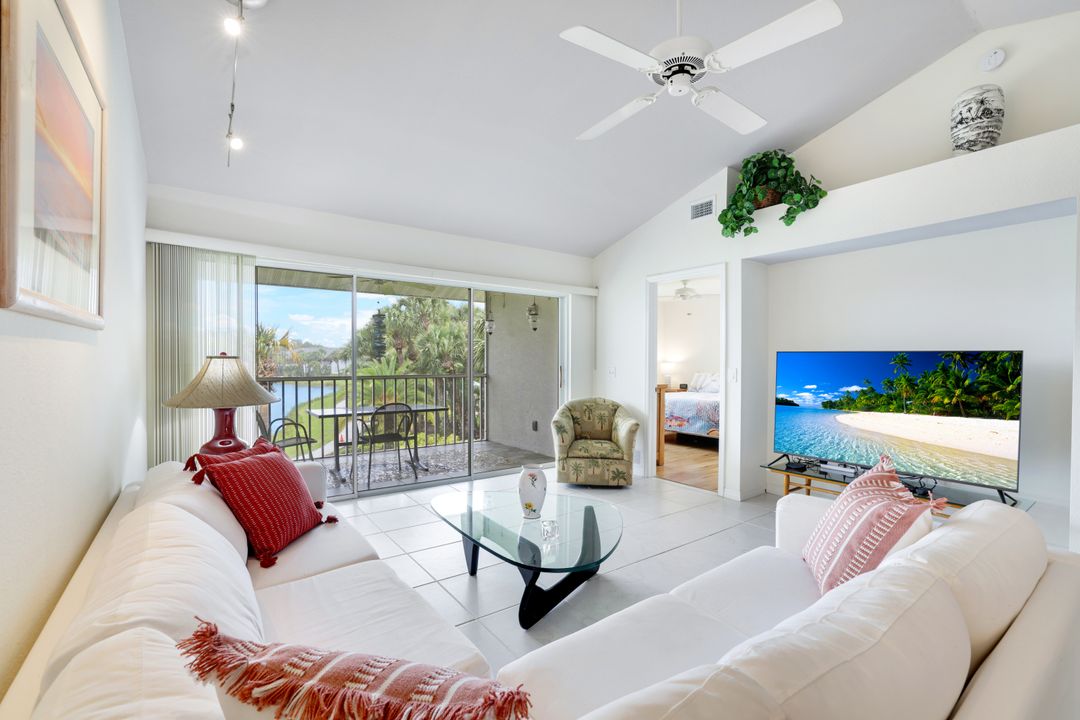249 Gabriel Cir #2, Naples, FL 34104