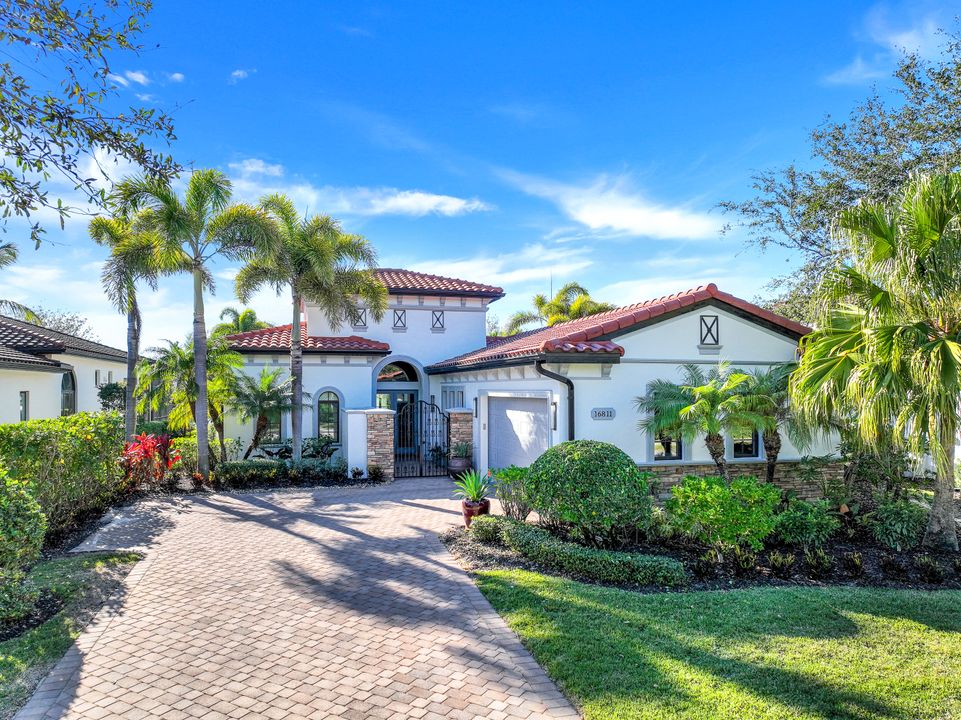 16811 Cabreo Dr, Naples, FL 34110