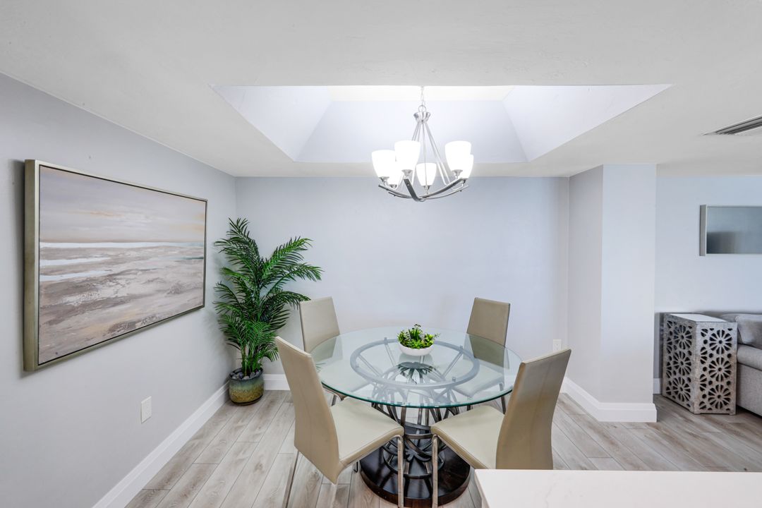 10951 Gulf Shore Dr #1202, Naples, FL 34108