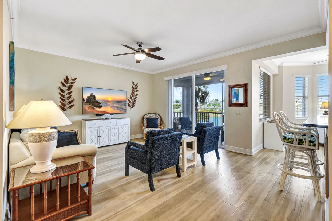 16605 Lake Cir Dr #322, Fort Myers, FL 33908