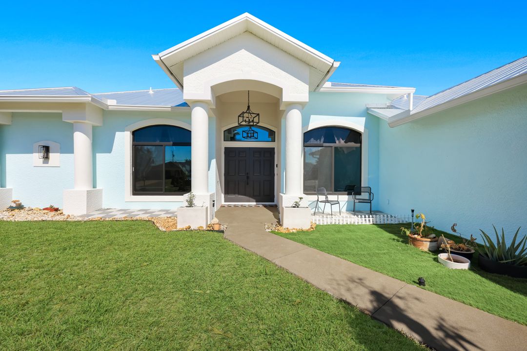 1417 SW 28th Terrace, Cape Coral, FL 33914