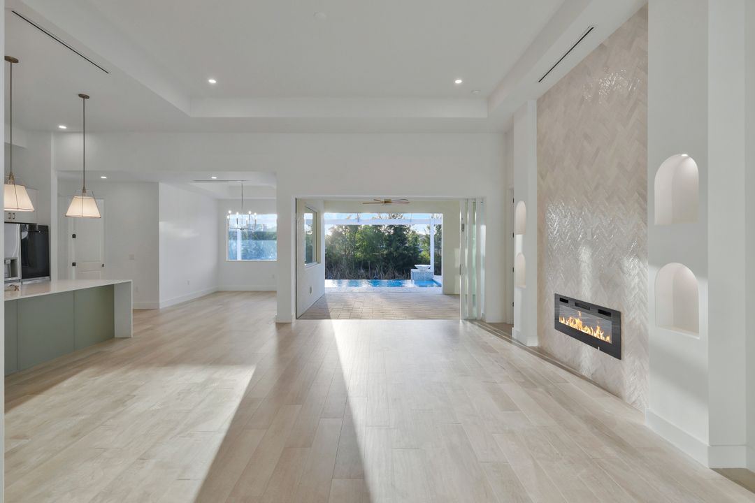 2514 SW 17th Ave, Cape Coral, FL 33914