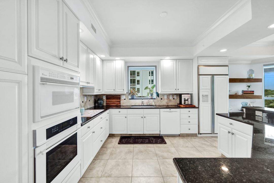 295 Grande  Way  #306, Naples, FL 34110